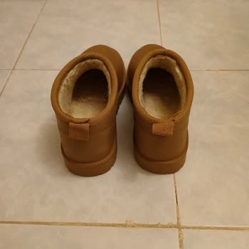 Ayak Terlemesi Ve Hijyen Sorunu Nedeniyle Kadın Ev Botunun İadesi