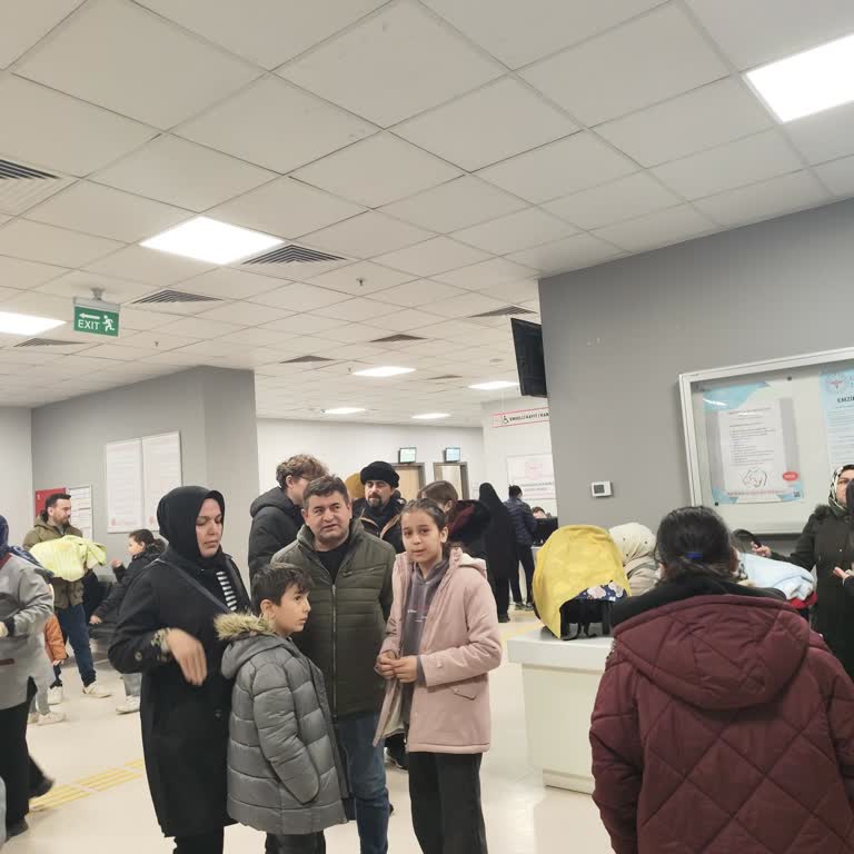 Çocuk Polikliniğinde Doktor Gecikmesi Randevu Saatine Uymuyor