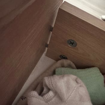 Kırılan Çekmece Ve Güvensiz Korkuluklar Nedeniyle Ranzanın Garanti Kapsamında Değişimi Talep Ediliyor