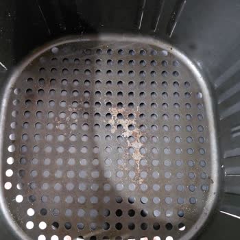 Kumtel Airfryer Haznesinde Paslanma Ve Soyulma Sorunu