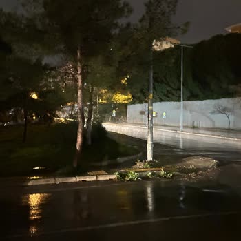 Sokak Aydınlatması Çalışmıyor, Gediz Elektrik Kişisel Verileri Paylaşıyor