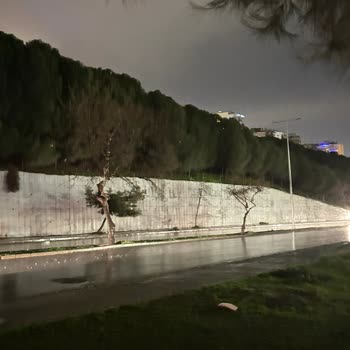 Sokak Aydınlatması Çalışmıyor, Gediz Elektrik Kişisel Verileri Paylaşıyor