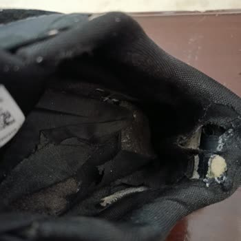 Garanti Süresindeki Puma Ayakkabının Kısa Sürede Parçalanması Ve FLO'nun Sorumsuz Yaklaşımı