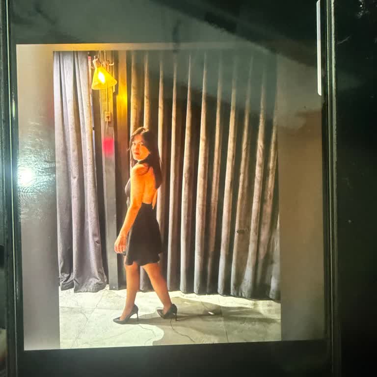 Denizbank Şubesindeki Personelin Uygunsuz WhatsApp Profil Fotoğrafı Ve Özel Telefon Aramaları