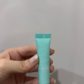 Yves Rocher Göz Kremi Kullanımı Sonrası Kapalı Komedon Ve Hayal Kırıklığı