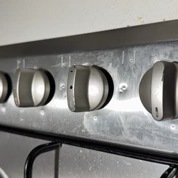 Teka Cooktop Knob Paint Peels After One Year, Warranty Claim Denied