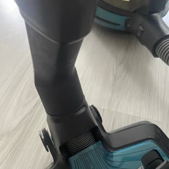 5 Yıl Garantili Söylenen Süpürge Başlığı Tekerlek Arızası İçin Ücretsiz Değişim Talebi