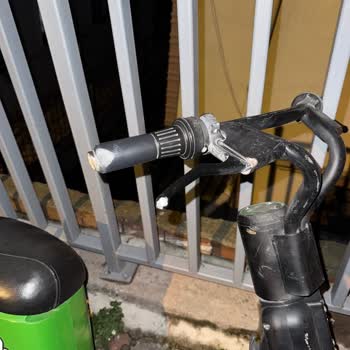 Martı Scooter’ı BMW’yi Çarptı, Şirketten Yanıt Bekleniyor