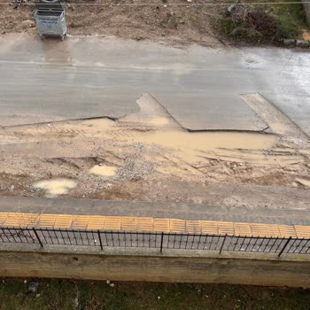 Kazı Sonrası Asfalt Onarımı Gecikti