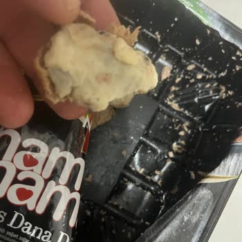 Namet Pişmiş Dana Dönerinde Yabancı Madde Ve Cevapsız Şikayet