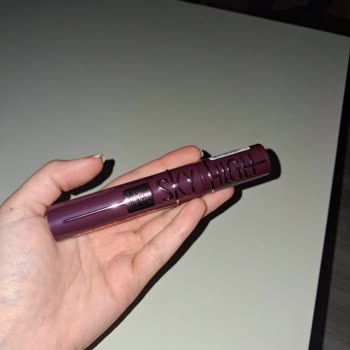 L’Oréal Görünümündeki Satıcıdan Orijinal Olmayan Sky High Rimel