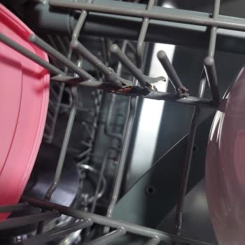 Franke Bulaşık Makinesinde Sepet Paslanması Ücretsiz Değişim Talebi