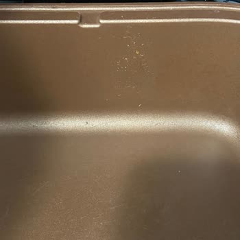 Russell Hobbs Airfry 26520-56/RH 5.5L tiene rayaduras y suciedad