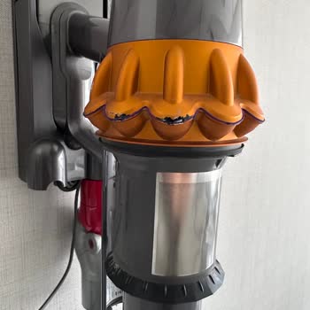 Dyson V15 Vacuum Suction Loss And Broken Parts After 2.5 Years