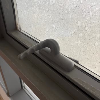 Dış Cephe Camları Temizlenmiyor Ve Aidat Komisyonu Haksız