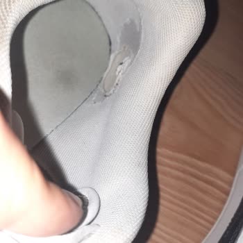 Puma Caven Ayakkabısının İç Astarı Kısa Sürede Yırtıldı, Garanti Kapsamında Değişim Talebi