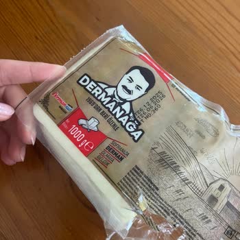 Zırhlı Toptan Market Kaşar Peynirinde Tahta Parçası Çıktı