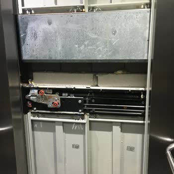 Balıkesir Bakyapı Seyirtepe'deki Uçak Asansörlerin Sürekli Arızası Ve Mahsur Kalma Sorunu