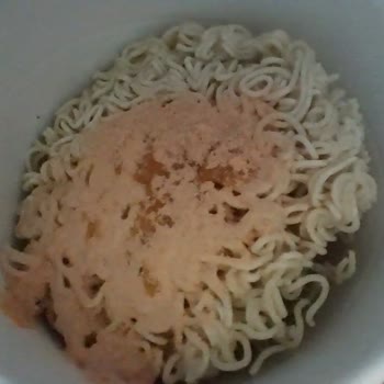 Mini Japon Noodle Çubuğu Eksik Olduğu İçin El Yanığı Ve Saygısız Müşteri Hizmetine Şikayet