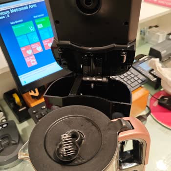 Karaca Züccaciye Hasarlı Çay Makinesi Üç Kez Servise Gönderildi, Değişim İsteği