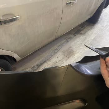 Kırık Arka Tampon Ve Tam İade Talebi