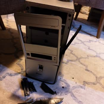 Aras Kargo’da Kırılan Bilgisayar Kasası Ve Ücret İadesi Talebi