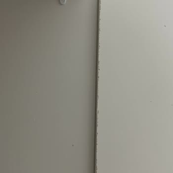 Kilim Mobilya Pendik Şubesinden Gelen Kırık Dolap İçin İade Ve Geri Ödeme Talebi