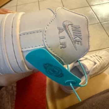 Fehlerhafte Voghion Artikel ich bestehe auf Rückgabe