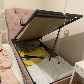 Yedi Yıllık Yatak Bazası 35 Kilo Çocuğun Kullanımıyla Kırıldı, Ücretsiz Onarım Talebi