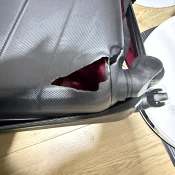 Pegasus Uçuşunda Kırık Valizler Ve Yanıtsız Müşteri Desteği