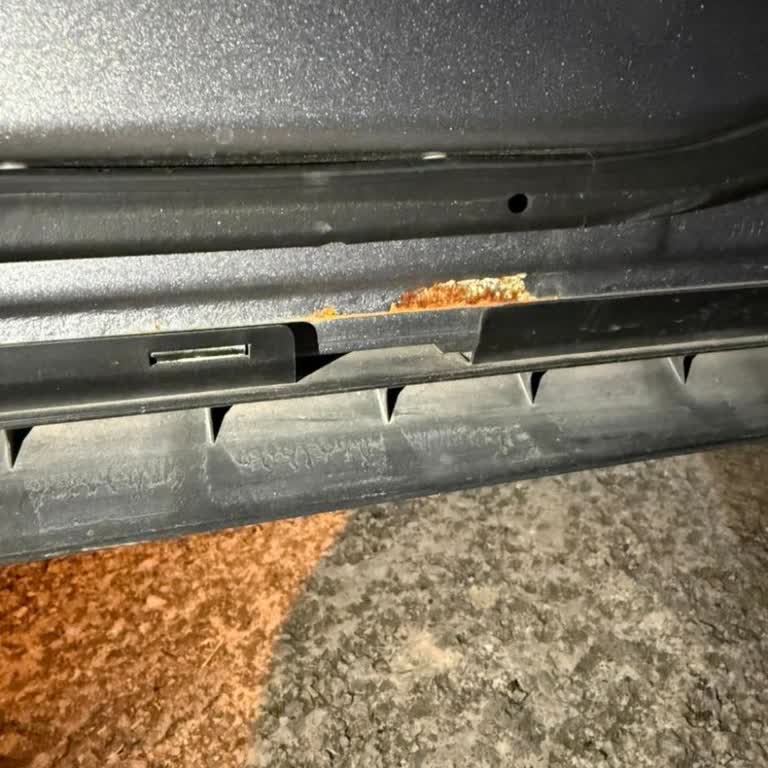 Yeni Citroën C4'te Kapı Paslanması, Araç Savrulması Ve Aşırı Arka Lastik Aşınması