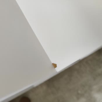 Afilli Mobilya'dan Gelen Portmantoda Çizik Ve Çatlak Sorunları