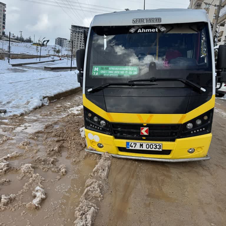 Belediyenin Uyarı Eksikliği Çukura Düşen Araçta Milyarlarca Zarar