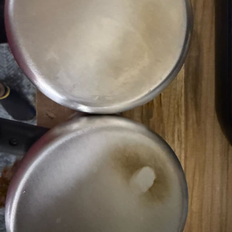 Sürekli Cezve Kararması Ve Çözülmeyen Arıza: Üst Model Kahve Makinesi Talebi