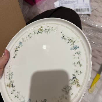 Kırık Çeyiz Servis Tabağı Teslim Edildi, Mağaza Yanıt Vermiyor