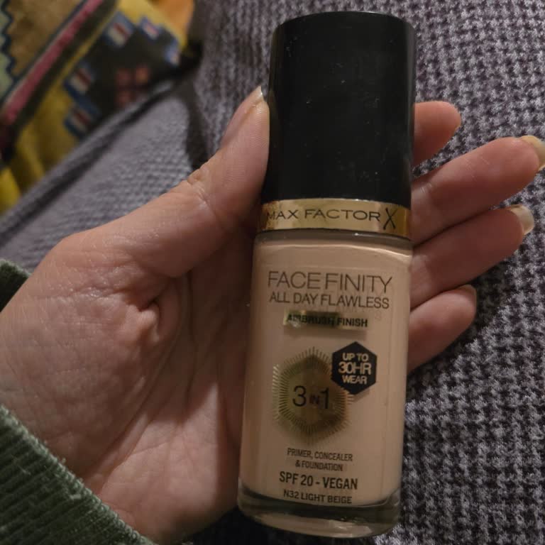 Max Factor Fondöten Ciltte Pütürlü Ve Sivilceli Görünüme Neden Oluyor, İade Talebi