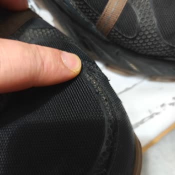 Skechers Açılan Outdoor Botlarda Üretim Hatası Nedeniyle İade Talebi