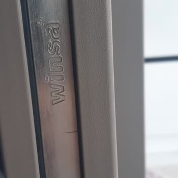 Winsa Cam Balkon Ve Doğramalarda Çizik, Boşluk Ve Kırık Parçalar İçin Değişim Talebi