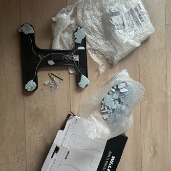 Hasarlı Akıllı Tartı Teslim Edildi Müşteri Hizmetlerinden Cevap Gelmedi