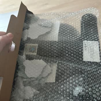 Hasarlı Akıllı Tartı Teslim Edildi Müşteri Hizmetlerinden Cevap Gelmedi