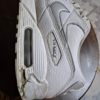 Nike Air Max 90 Ayakkabının Hava Yastığı Yırtılması Ve Garanti Reddi