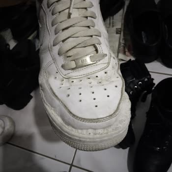 Nike Air Force 1 Ayakkabım Kısa Sürede Deri Kabarmasıyla Kullanılamaz Duruma Geldi