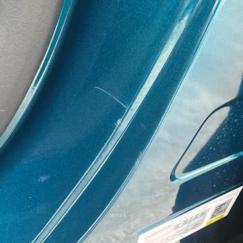 Peugeot 3008 Tesliminde Çizik, Kir Ve Eksik Donanım