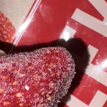 İlkadım File Market Dondurulmuş Çilekte Kıl Buldum