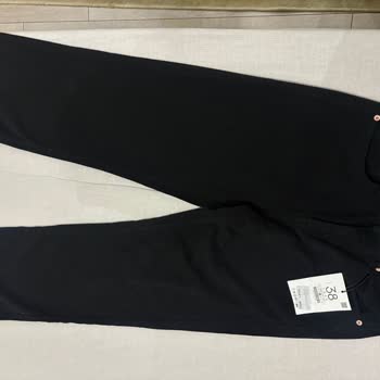 Stradivarius Beden Uyumsuzluğu Nedeniyle Değişim Reddedildi Ve Personel Suçlayıcı Davranış Sergiledi