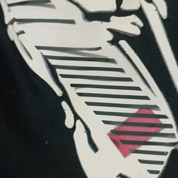 Mezatcidayi Sweat’in Üzerinde Bulunan Yazı Baskısında Kopmalar ve Deformeler Oluştu