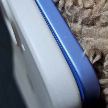 İPhone 16 Telefonunda Boya Kalkması Garanti Kapsamında Çözüm Talebi