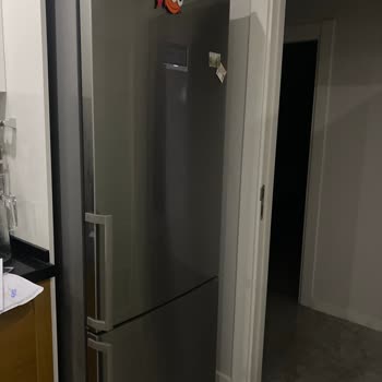 Bosch Kapanıp Açılmayan Buzdolabı Gıdalarımın Çözülmesine Neden Oluyor