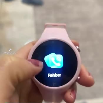 Wiky Watch Akıllı Saat Açıldığı Gibi Kapanıyor