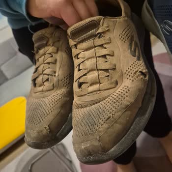 Skechers Bounder 2.0 Ayakkabılarım Üç Ayda Yırtıldı, Şirket Kullanıcı Hatası İddia Ediyor